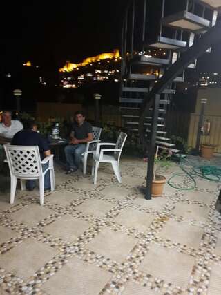 Гостевой дом Hotel Lika Тбилиси Стандартный двухместный номер с 1 кроватью или 2 отдельными кроватями-53